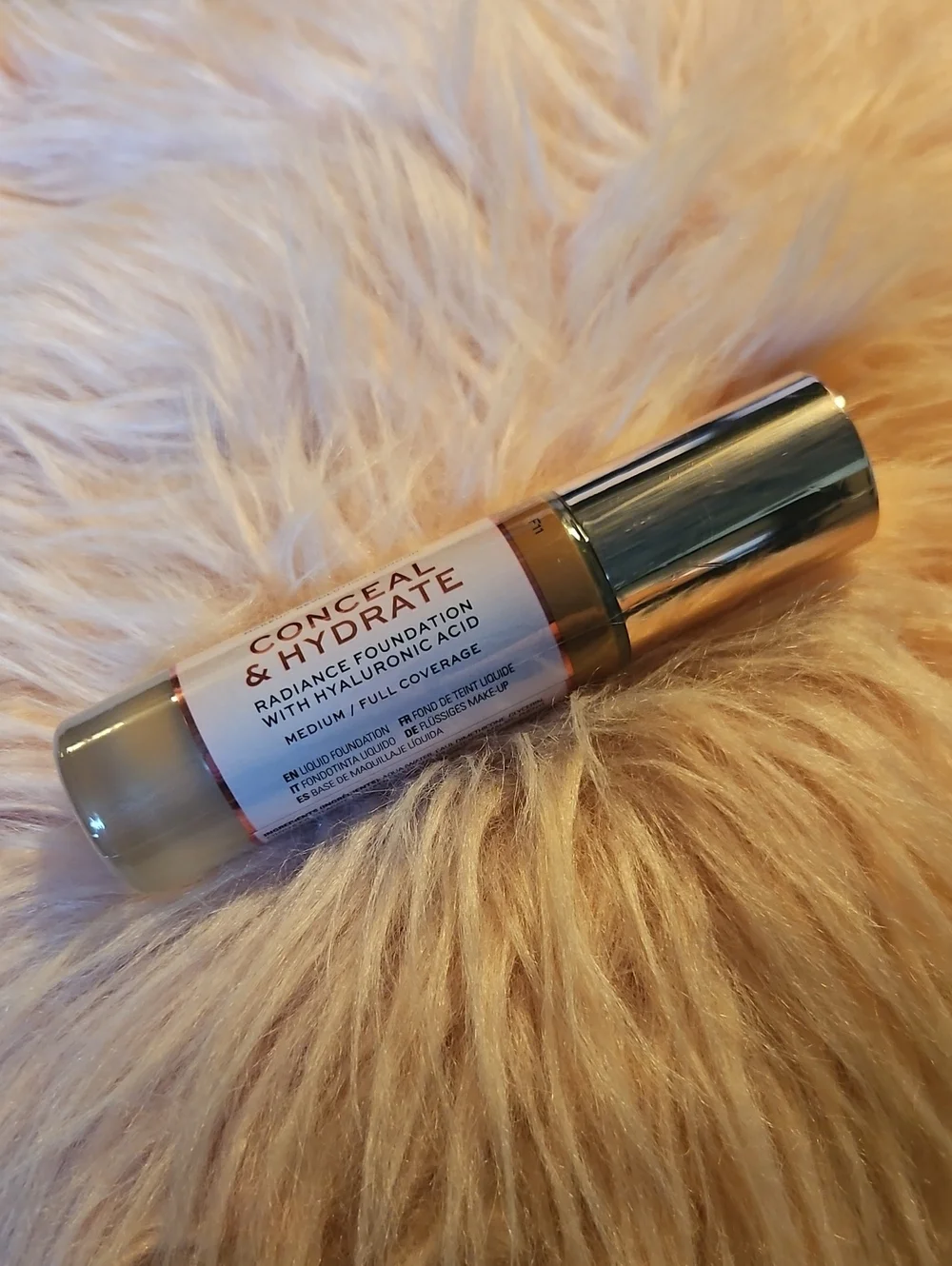 🆕️SEALED Makeup Revolution Conceal & Hydrate Radiance Foundation F11